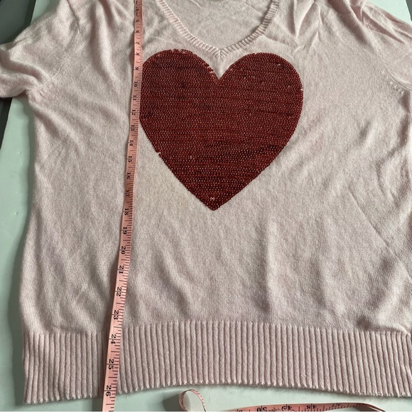 Wildfox the White Label Red Heart Sequin Pink Lighweight Pullover Sweater Small - Picture 9 of 10
